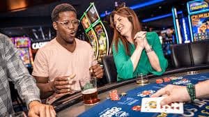 Ringkasan promosi mingguan 888casino dengan detail cashback, bonus tier, dan penawaran eksklusif